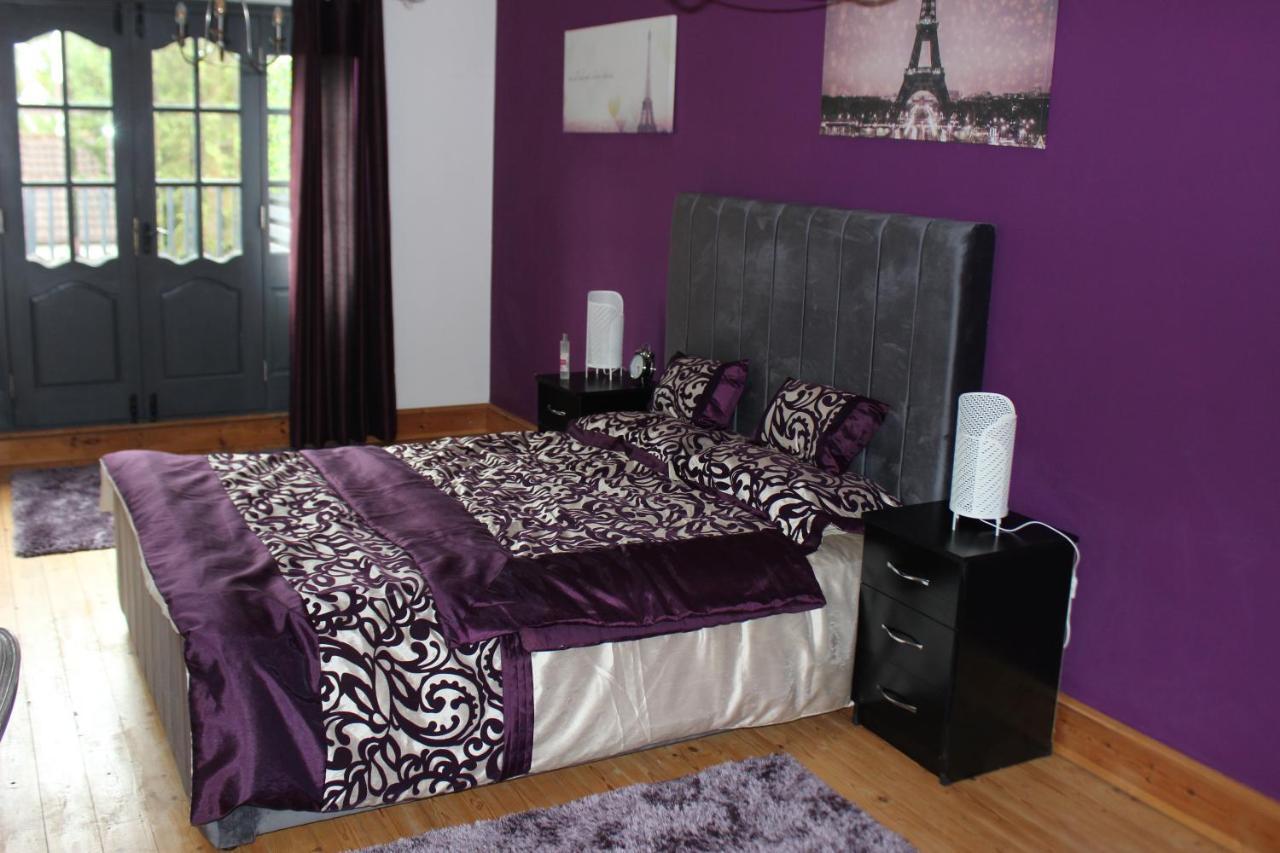 Modern Spacious House - Sleeps 16, Free Parking, Sun Terrace Nuneaton Kültér fotó