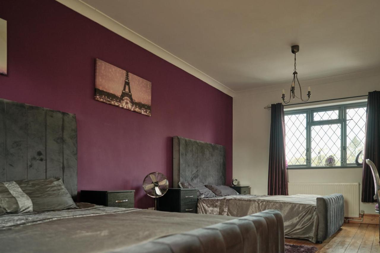 Modern Spacious House - Sleeps 16, Free Parking, Sun Terrace Nuneaton Kültér fotó